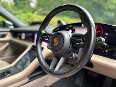2022 Porsche Taycan