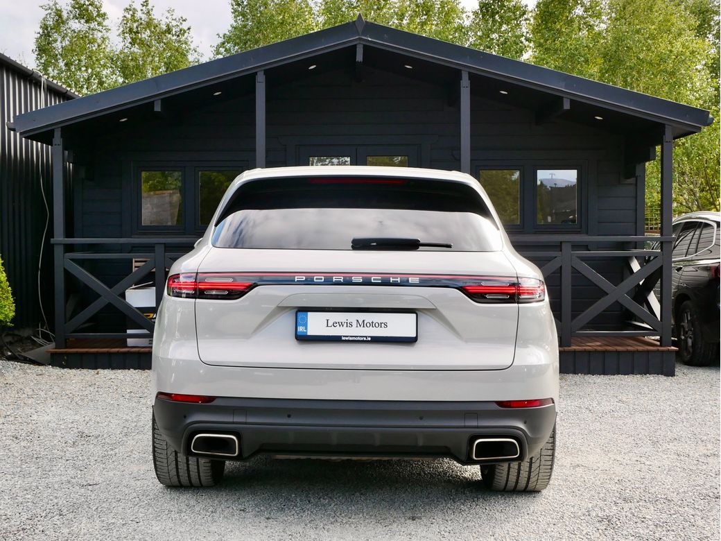 2022 Porsche Cayenne
