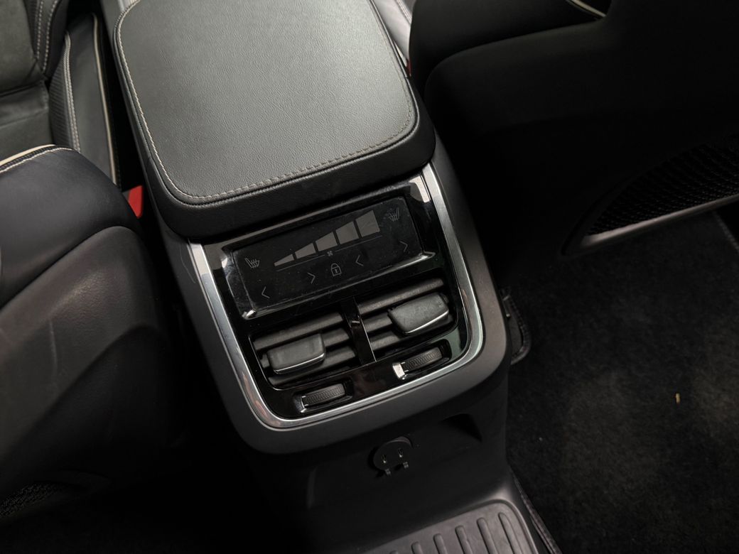 2021 Volvo XC90