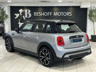 2024 Mini Hatch