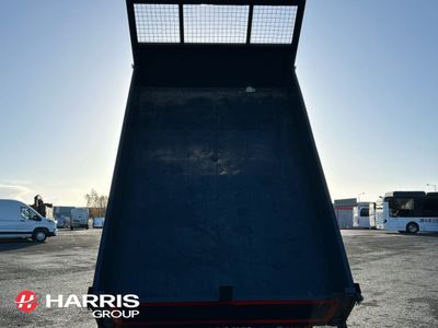 2022 White Isuzu NNR