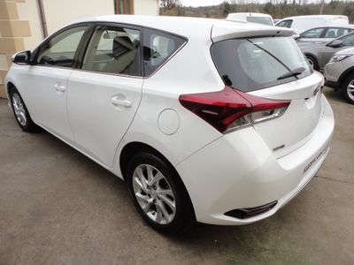 2017 Toyota Auris