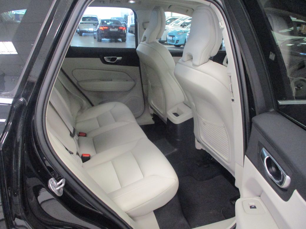 2022 Volvo XC60