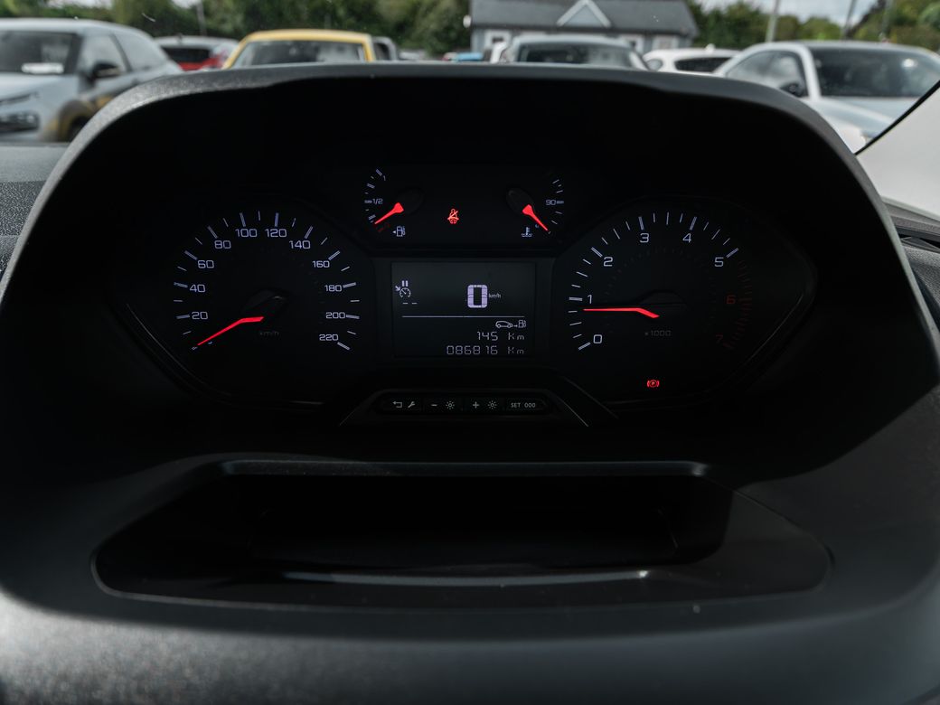 2023 Peugeot Partner
