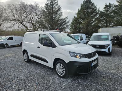 2022 Peugeot Partner
