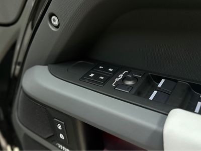 2026 Land Rover Defender