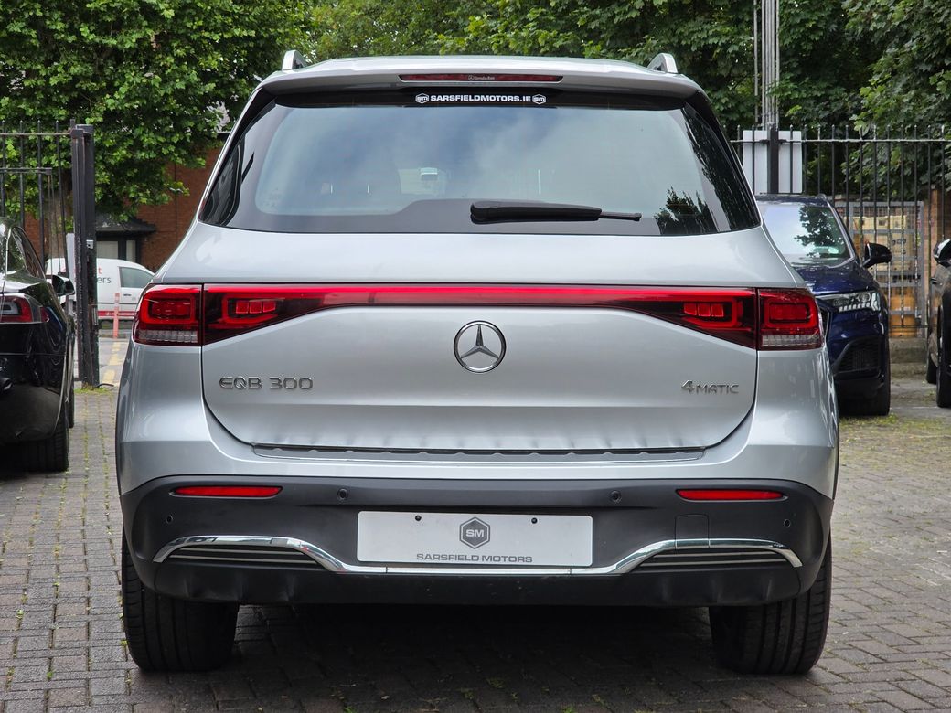 2022 Mercedes-Benz EQB