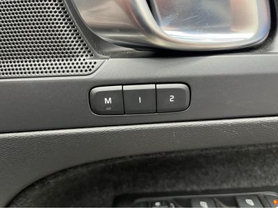2022 Volvo XC40