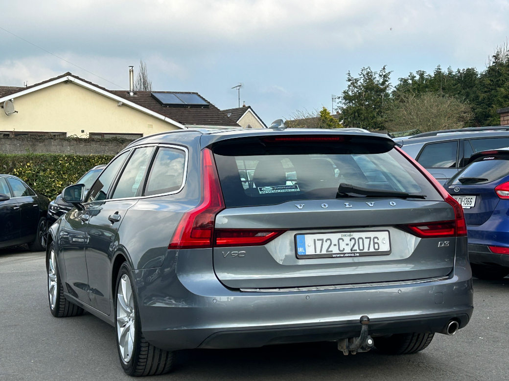 2017 Volvo V90