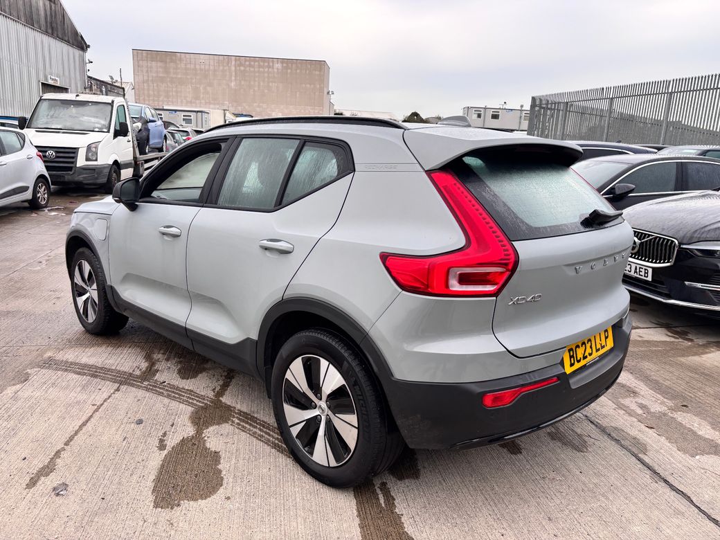 2023 Volvo XC40