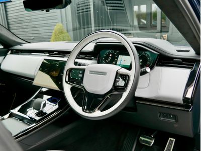 2025 Land Rover Range Rover Sport