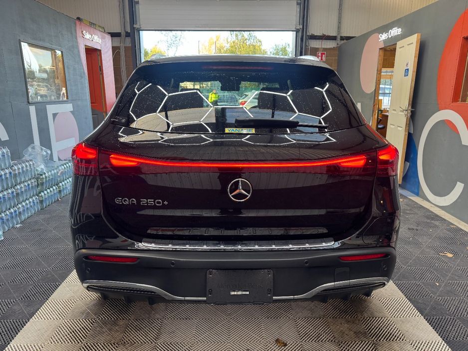 2025 Mercedes-Benz EQA