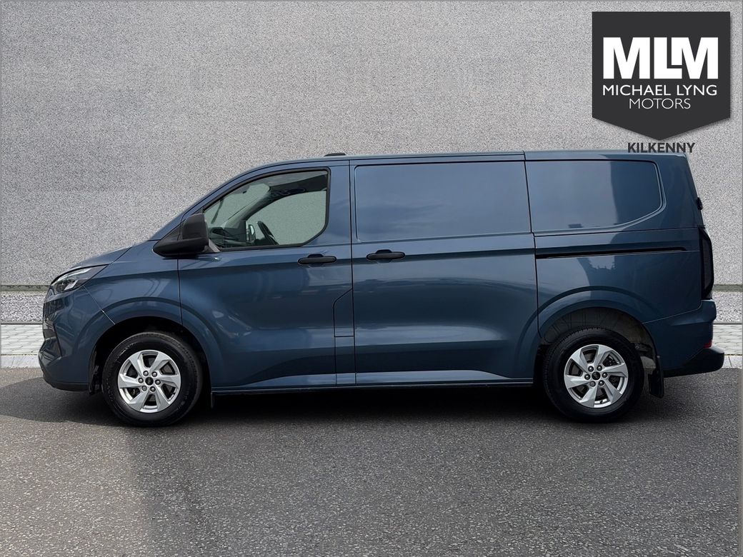 2024 Ford Transit Custom
