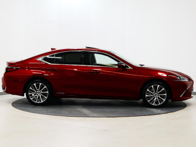 2021 Lexus ES 300h