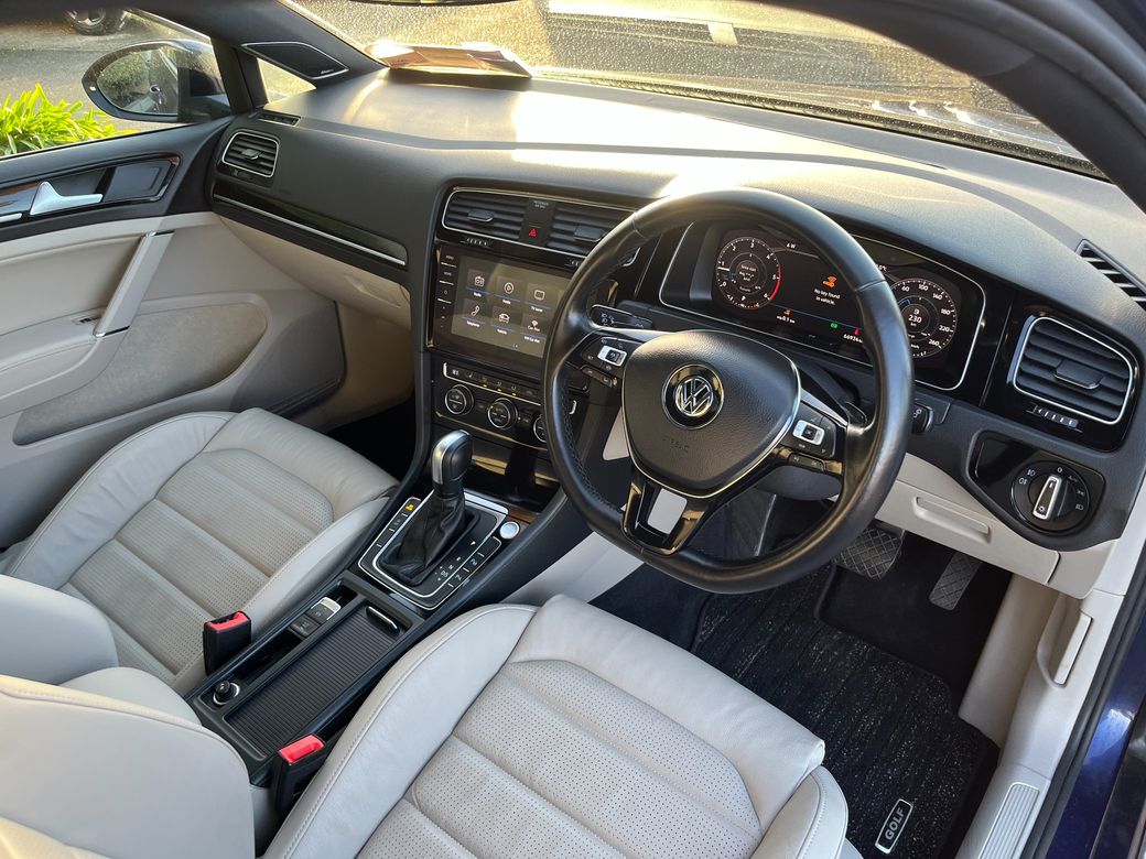 2020 Volkswagen Golf