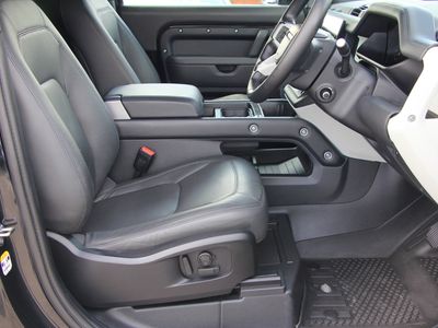 2024 Land Rover Defender