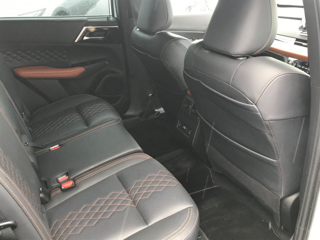 2023 Mitsubishi Outlander