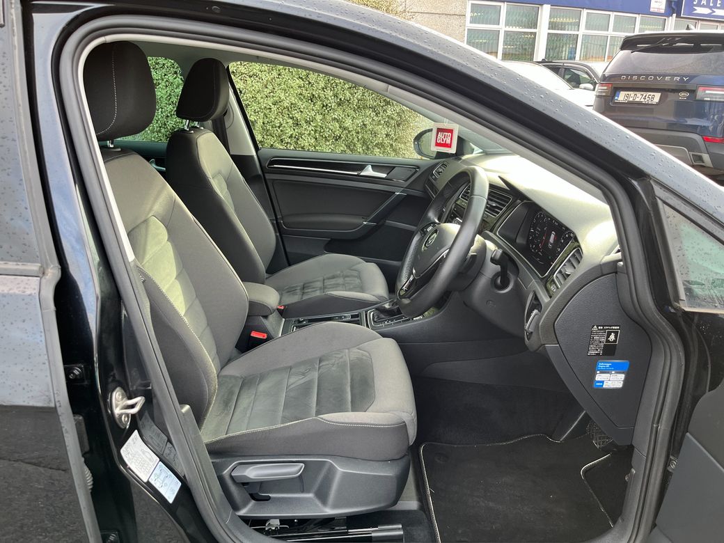 2017 Volkswagen Golf