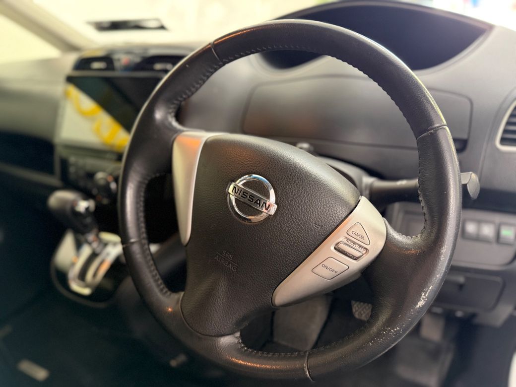 2015 Nissan Serena