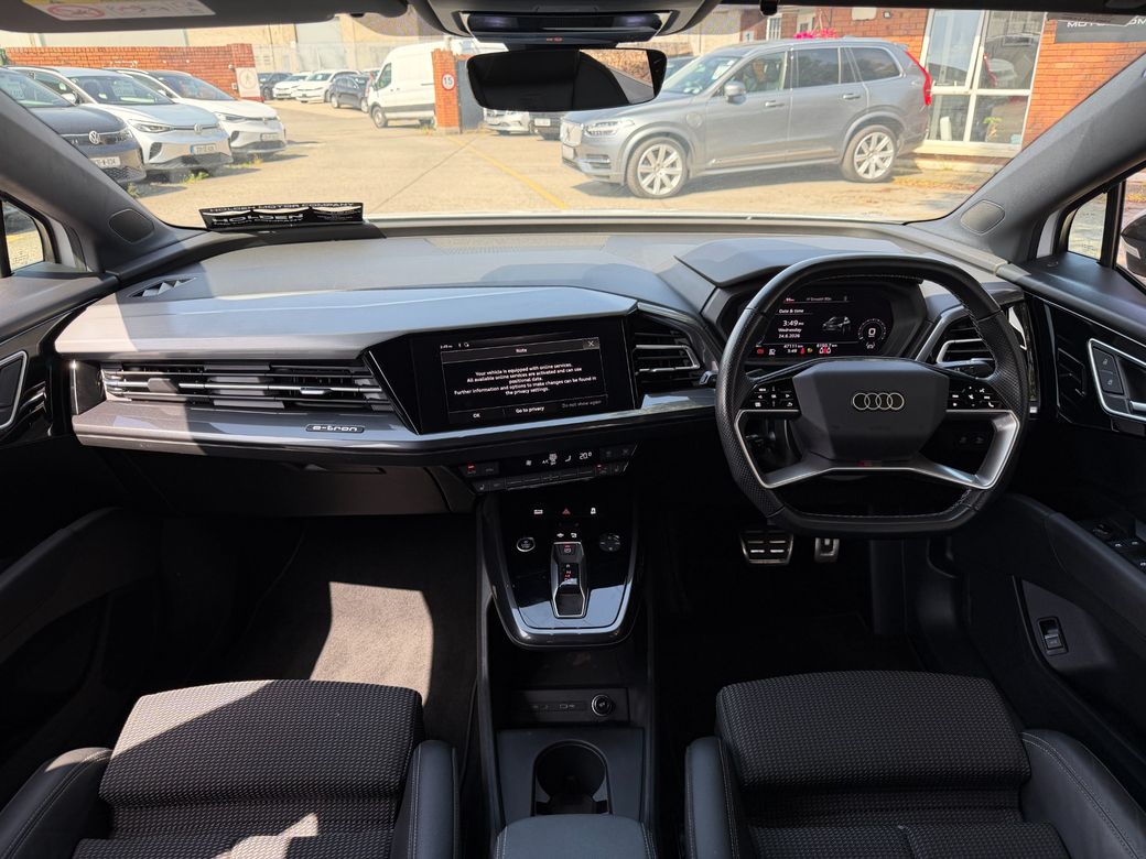 2022 Audi Q4