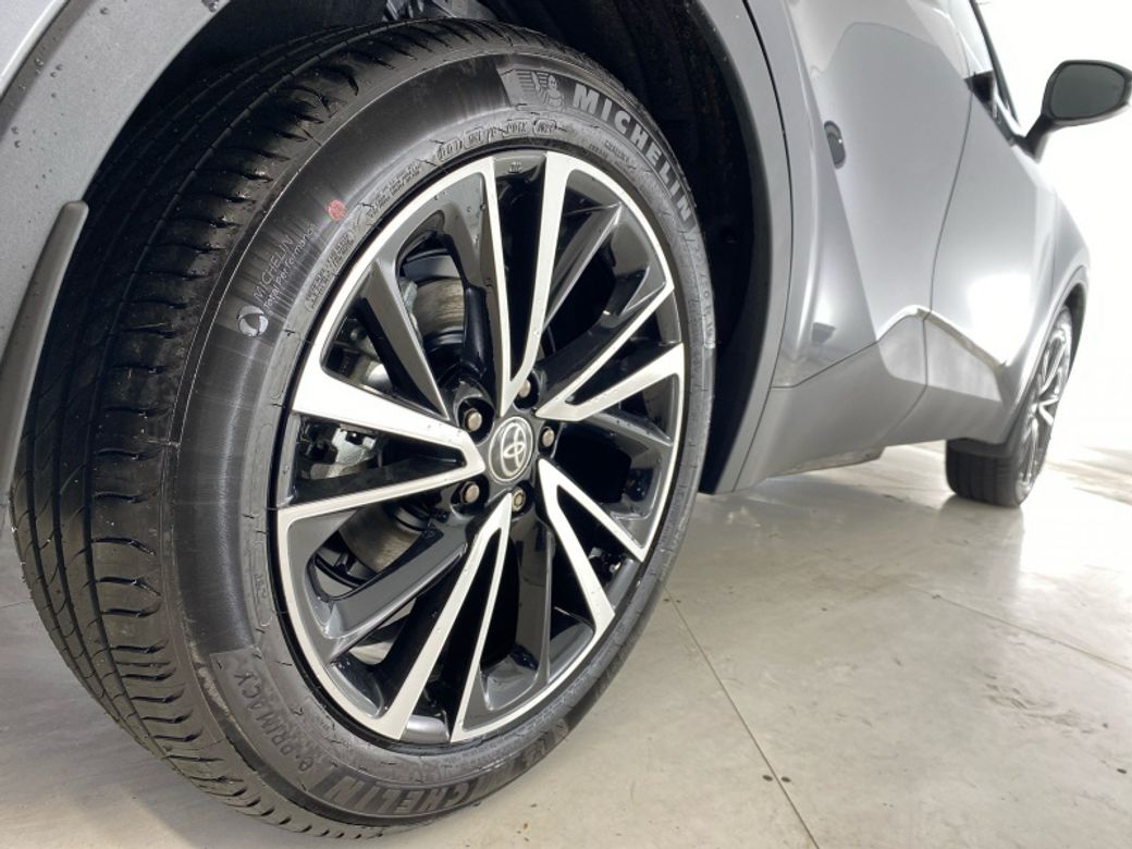 2025 Toyota C-HR