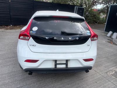 2015 Volvo V40