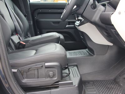 2026 Land Rover Defender