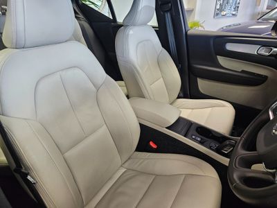 2020 Volvo XC40