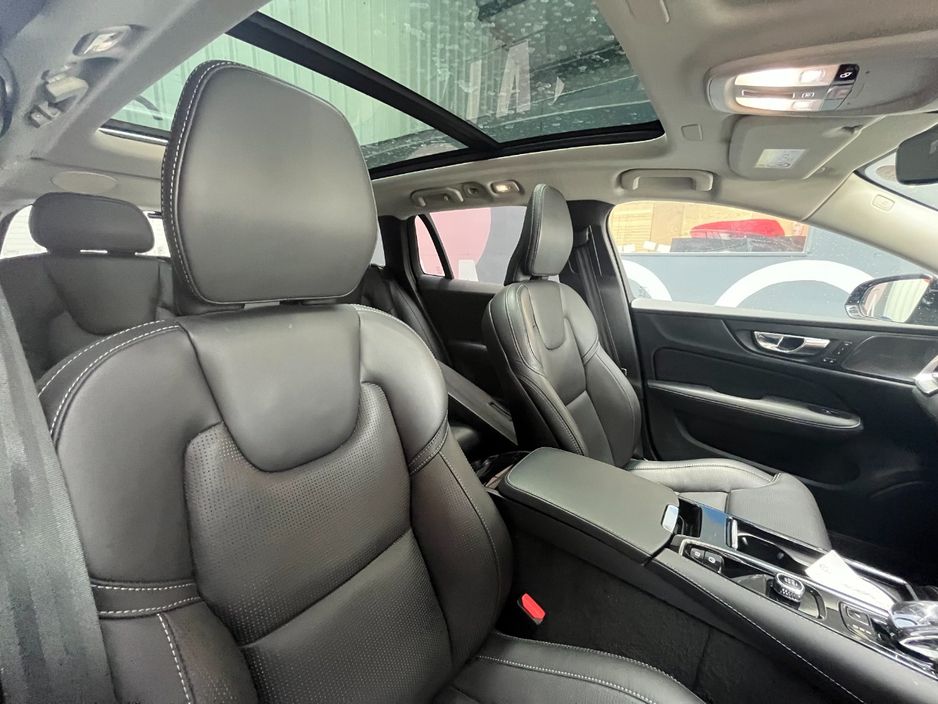 2023 Volvo V60