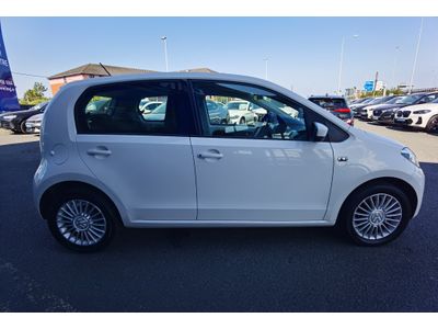 2015 Volkswagen up!