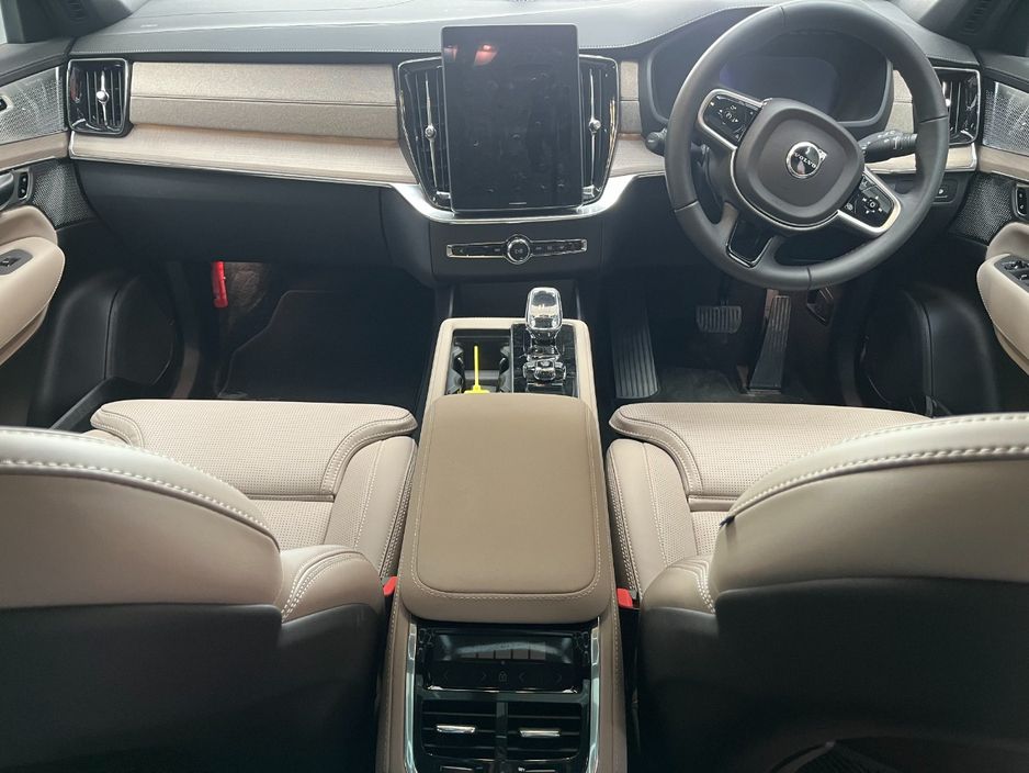 2025 Volvo XC90
