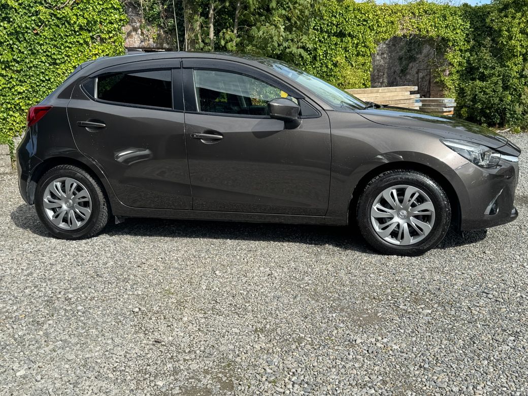 2016 Mazda Demio