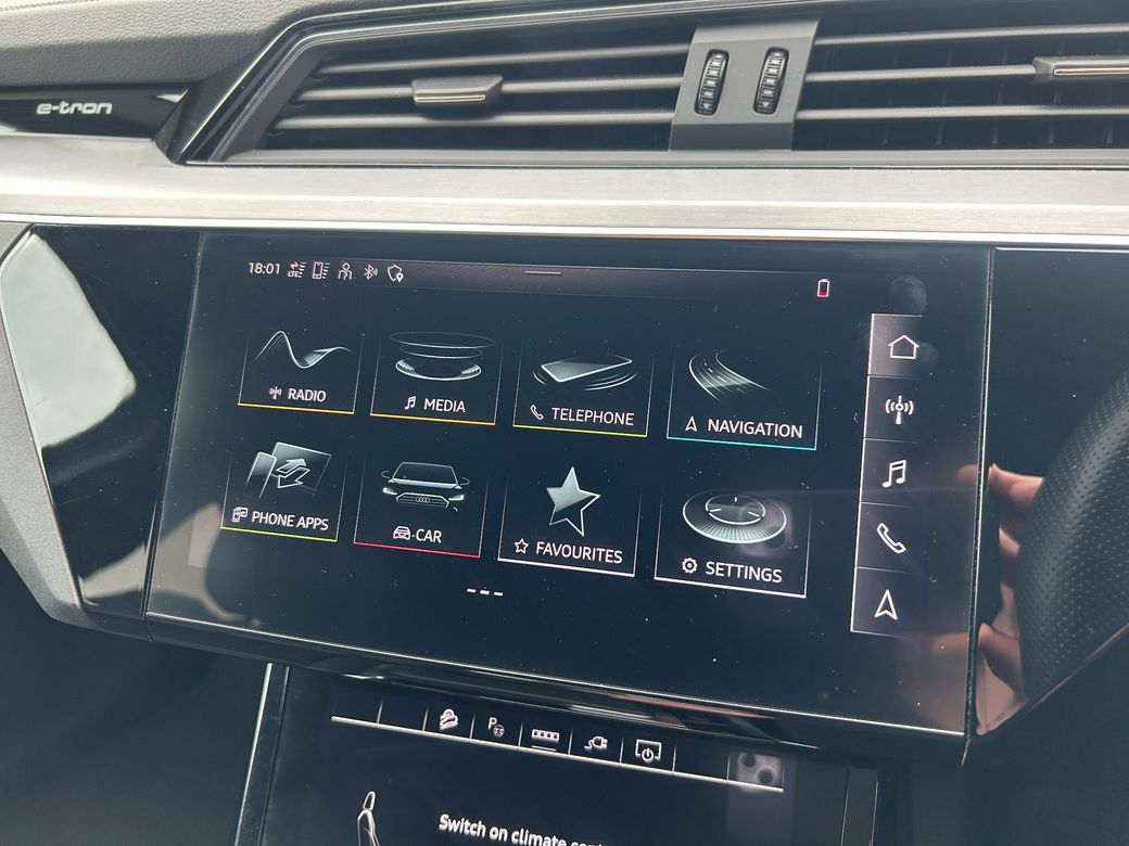 2022 Audi e-tron