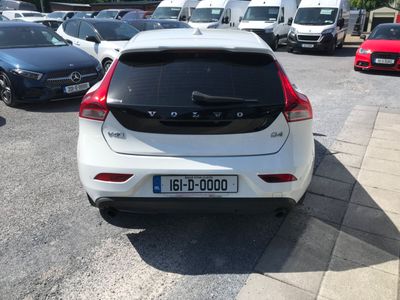 2016 Volvo V40