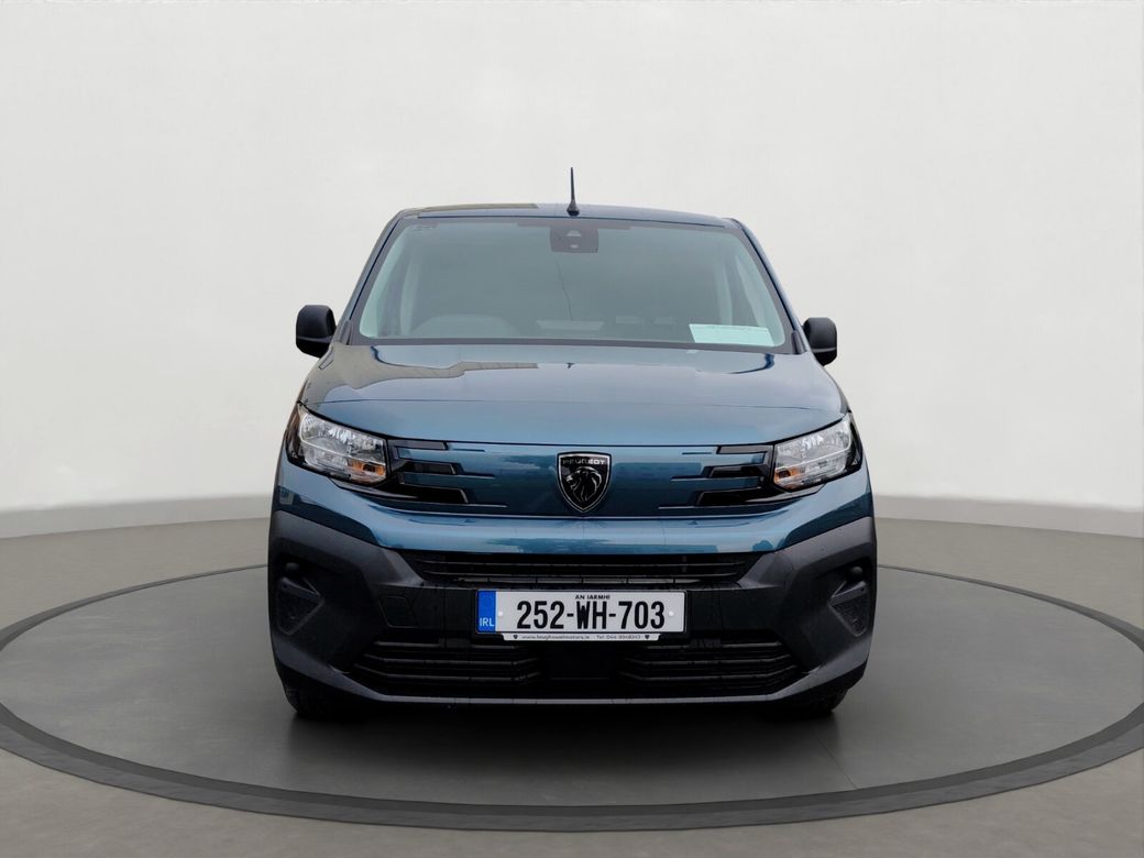 2025 Peugeot Partner