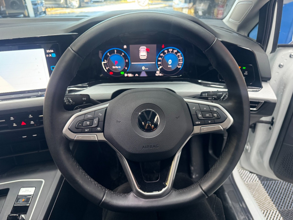 2023 Volkswagen Golf