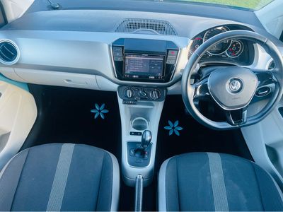 2019 Volkswagen up!