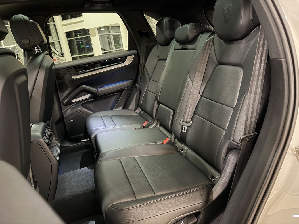 2025 Porsche Cayenne