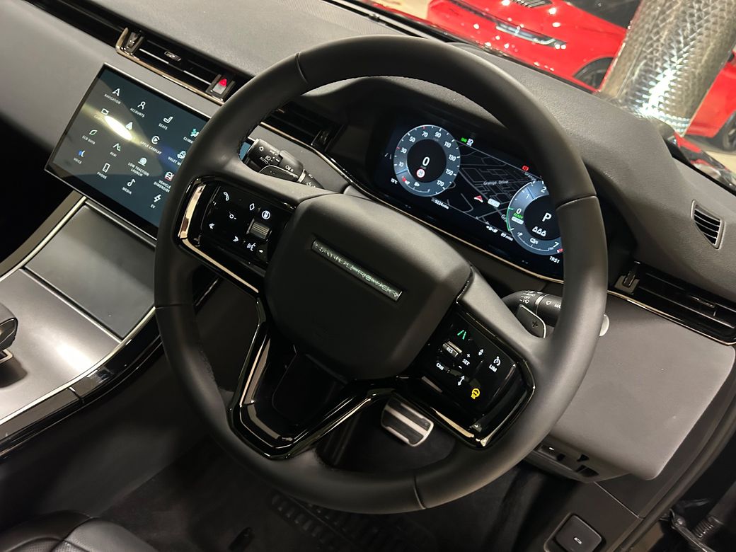 2025 Land Rover Range Rover Evoque