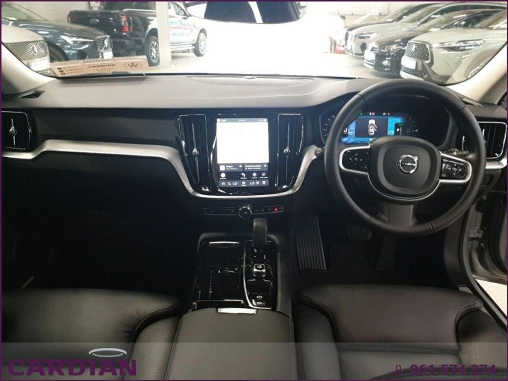 2025 Volvo V60
