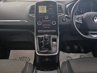 2020 Renault Scenic