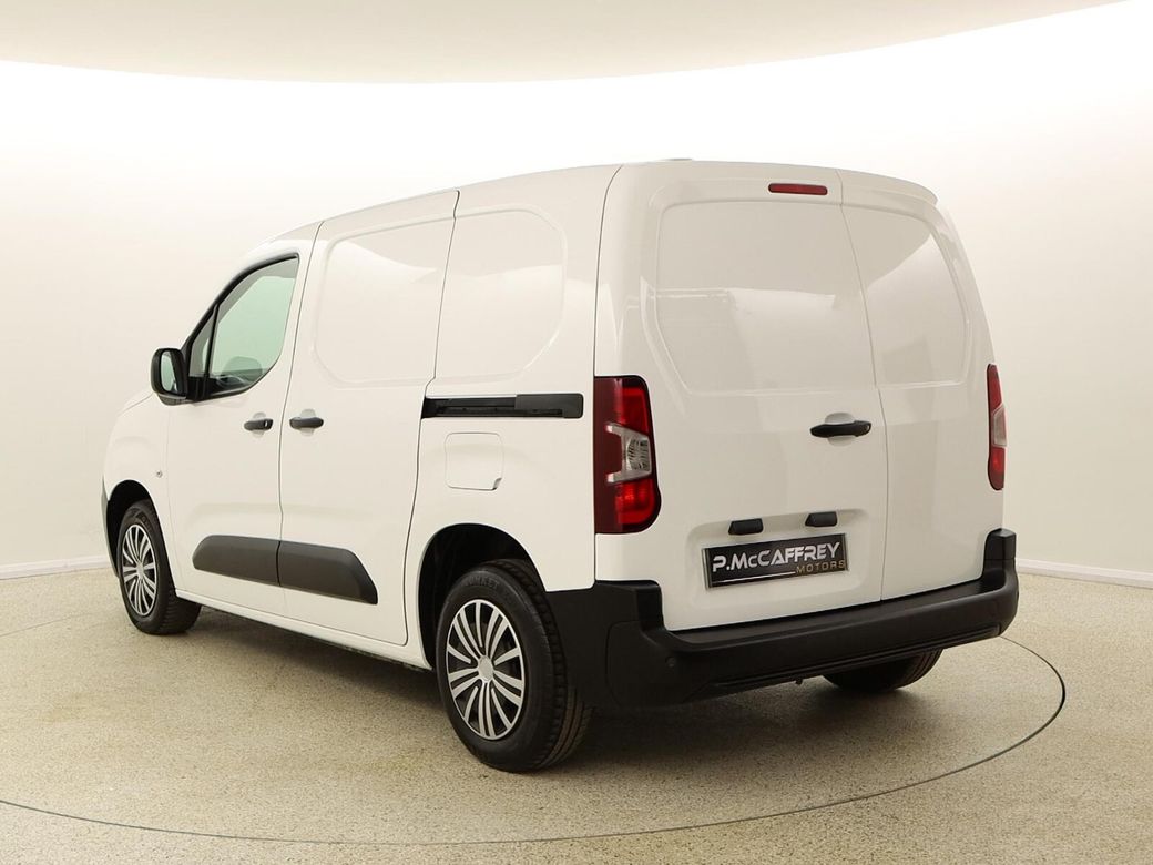 2023 Peugeot Partner