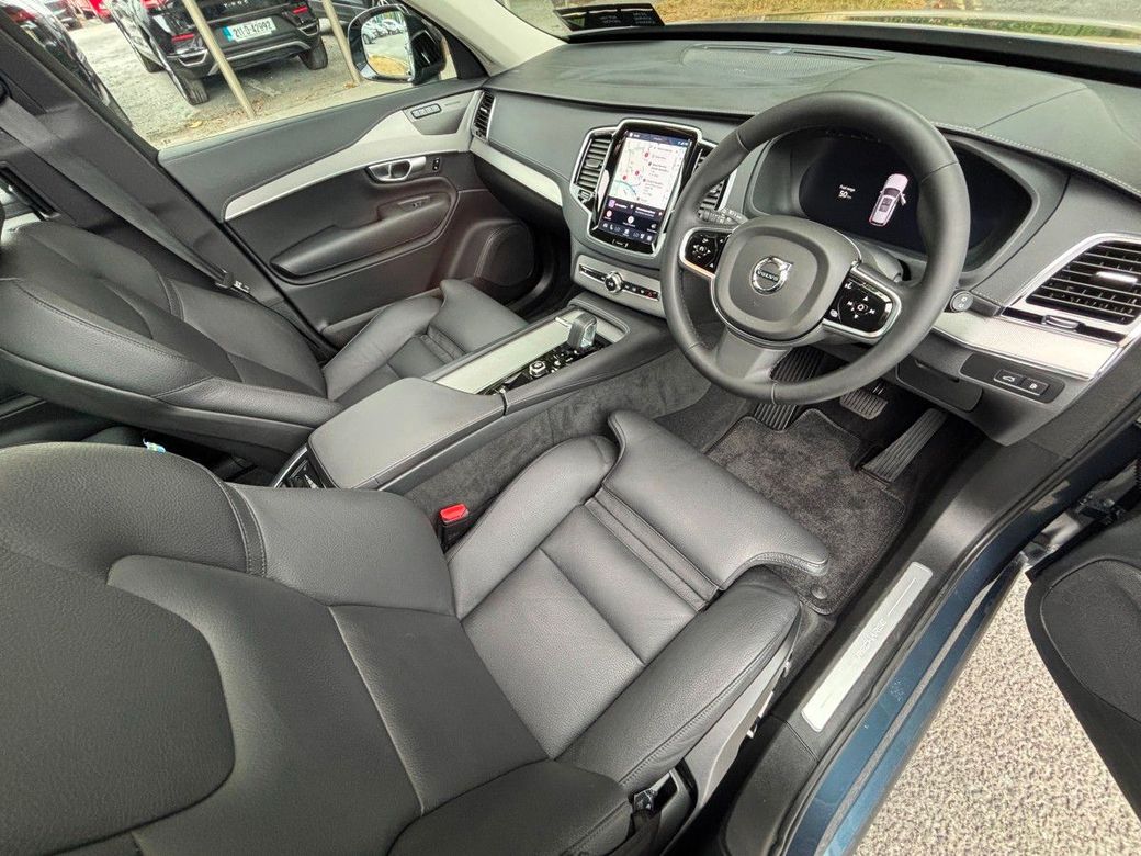 2023 Volvo XC90