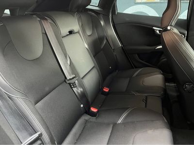 2016 Volvo V40