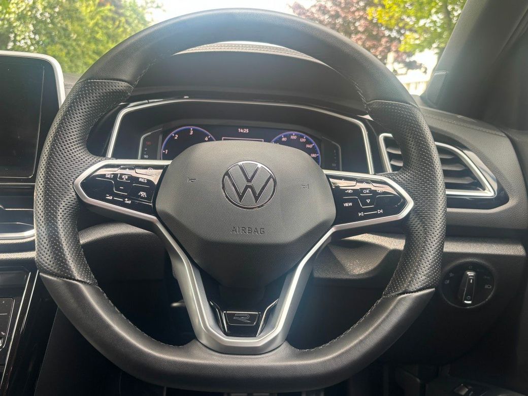 2023 Volkswagen T-Roc