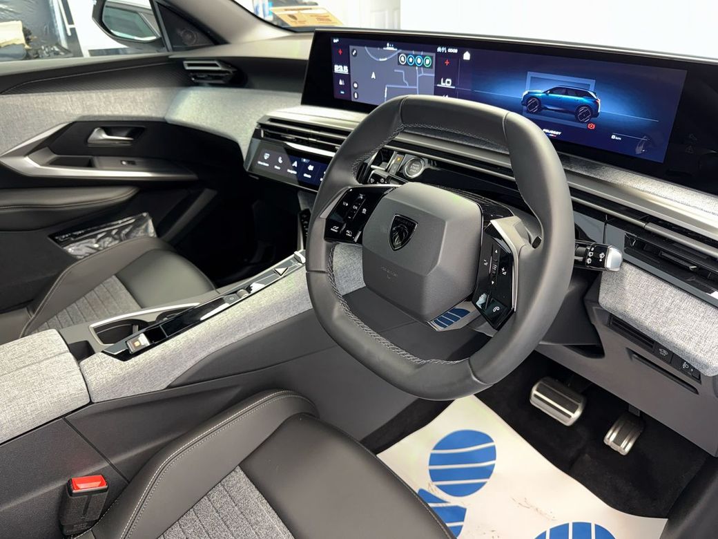 2025 Peugeot 5008