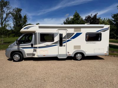 2013 BAILEY  APPROACH 745 LOW PROFILE R.H.D 