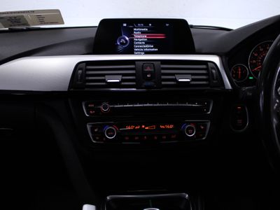2015 BMW 320
