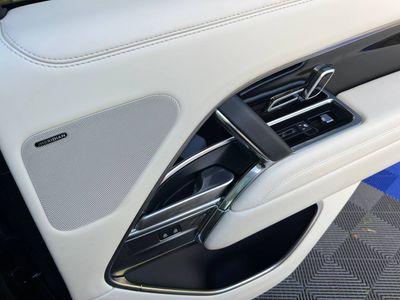 2025 Land Rover Range Rover