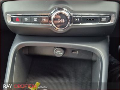 2021 Volvo XC40